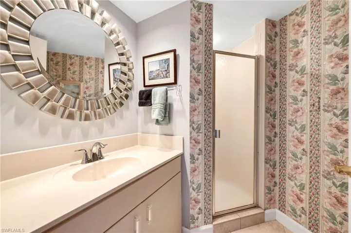 Guest Bathroom 2