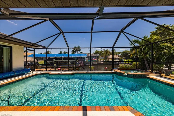 2534 Se 24th Pl, Cape Coral, Florida 33904