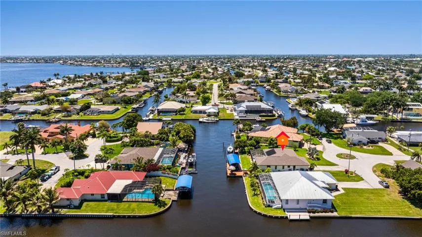 2534 Se 24th Pl, Cape Coral, Florida 33904
