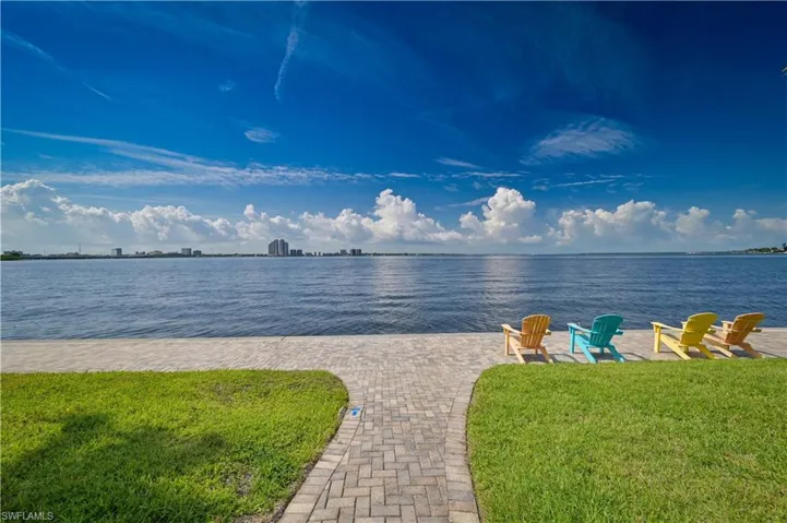 3332 N Key Dr 2, North Fort Myers, Florida 33903