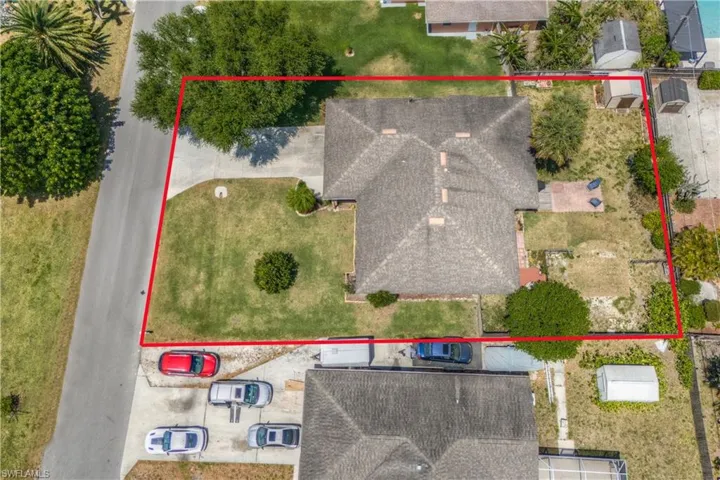 2972  41st SW TER, Naples, FL 34116