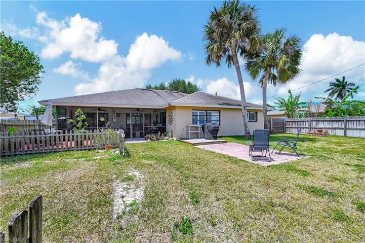 2972  41st SW TER, Naples, FL 34116