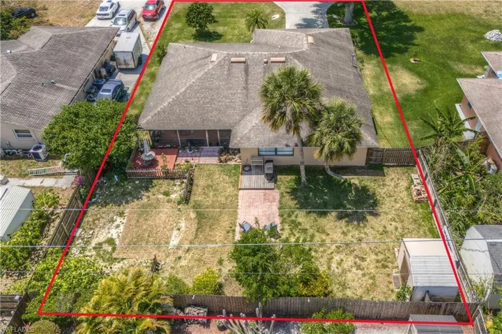 2972  41st SW TER, Naples, FL 34116