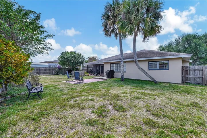 2972  41st SW TER, Naples, FL 34116