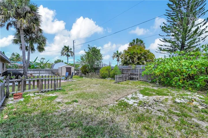 2972  41st SW TER, Naples, FL 34116
