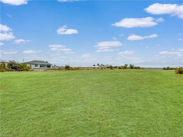 1013 NW 33rd AVE, CAPE CORAL FL 33993