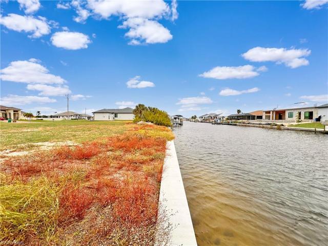 1013 NW 33rd AVE, CAPE CORAL FL 33993