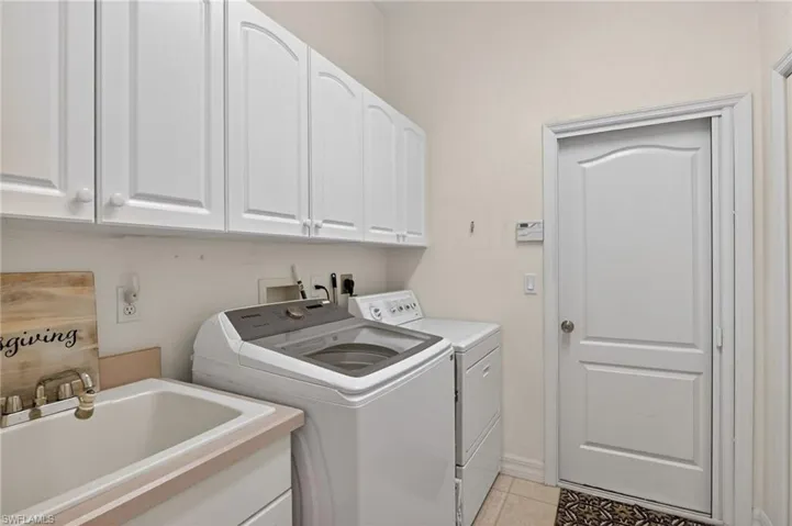 6817 Eagle St, Fort Myers, Florida 33966