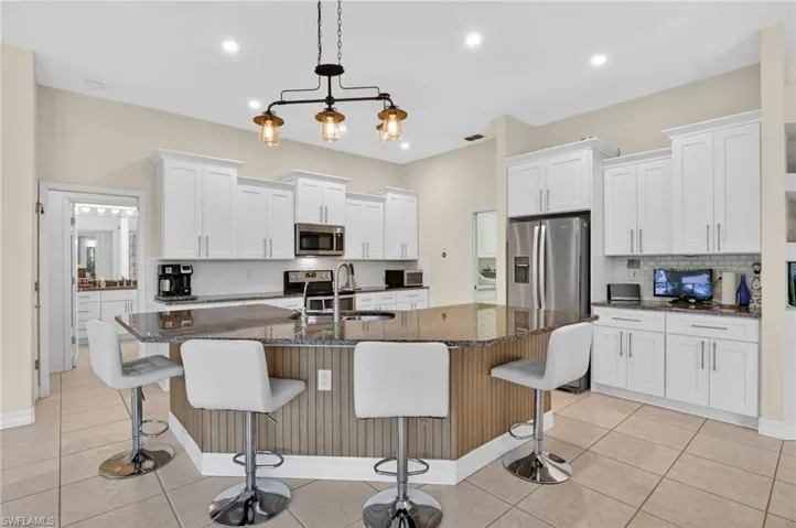 6817 Eagle St, Fort Myers, Florida 33966