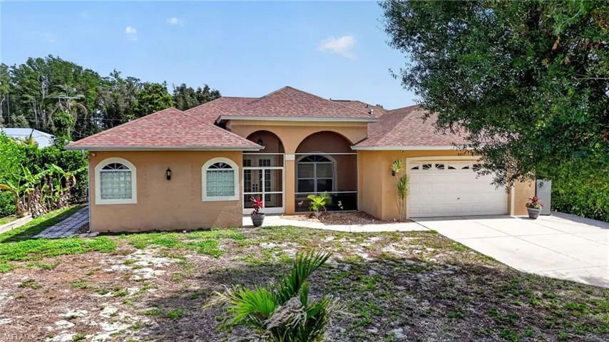 6817 Eagle St, Fort Myers, Florida 33966