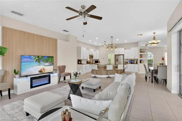 6817 Eagle St, Fort Myers, Florida 33966