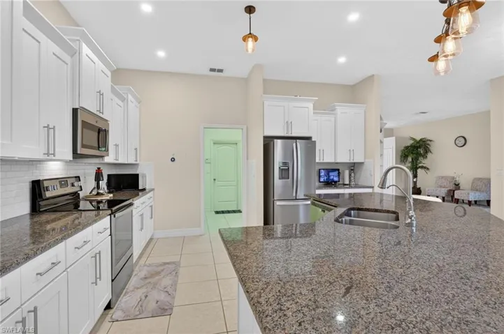 6817 Eagle St, Fort Myers, Florida 33966