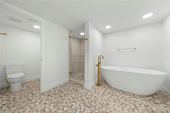 3145 W Gulf Dr # 102, Sanibel, Florida 33957