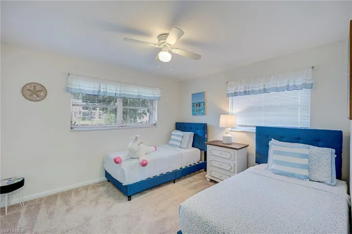 1914 Ottersrest Ln, Cape Coral, Florida 33990