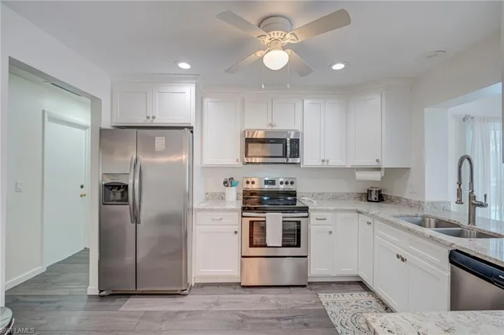1914 Ottersrest Ln, Cape Coral, Florida 33990