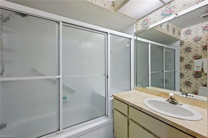 5684  Arvine  CIR, Fort Myers, FL 33919