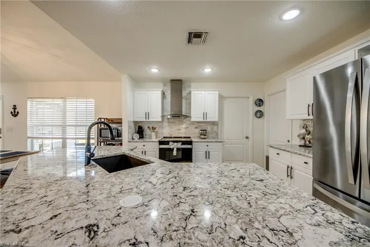 2920 NW 25th  LN, Cape Coral, FL 33993