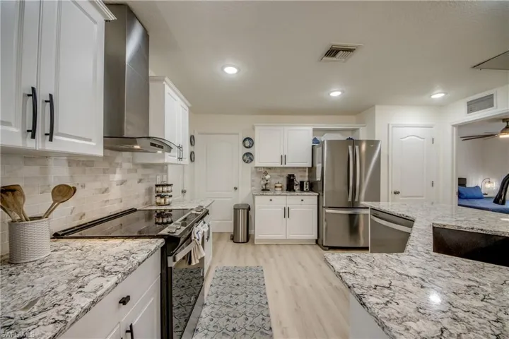 2920 NW 25th  LN, Cape Coral, FL 33993