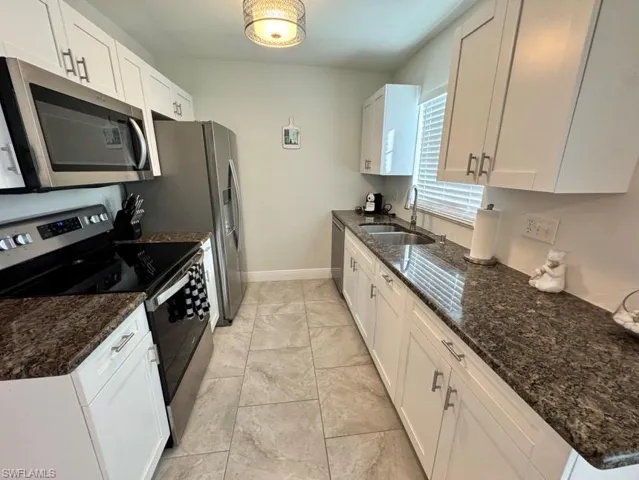 7035  Cedarhurst  DR, Fort Myers, FL 33919