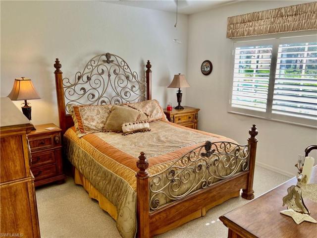 550  Gabriel  CIR, Naples, FL 34104