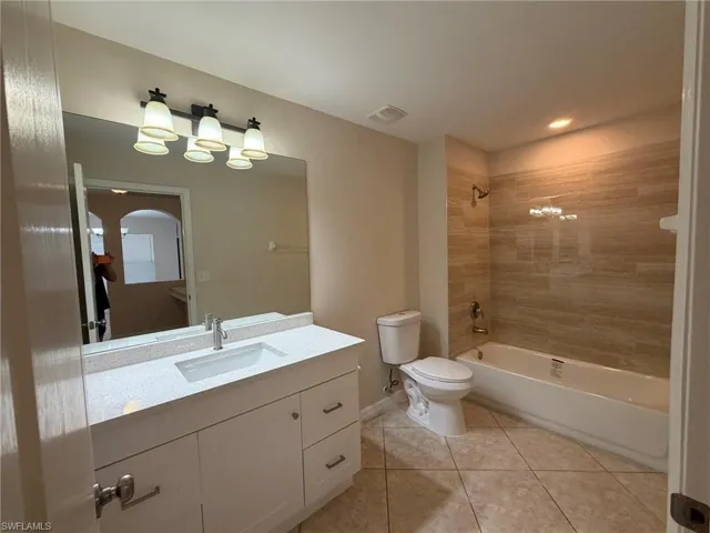 3527 NE 19th  PL, Cape Coral, FL 33909