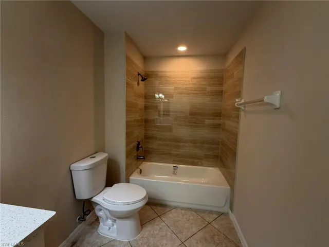 3527 NE 19th  PL, Cape Coral, FL 33909
