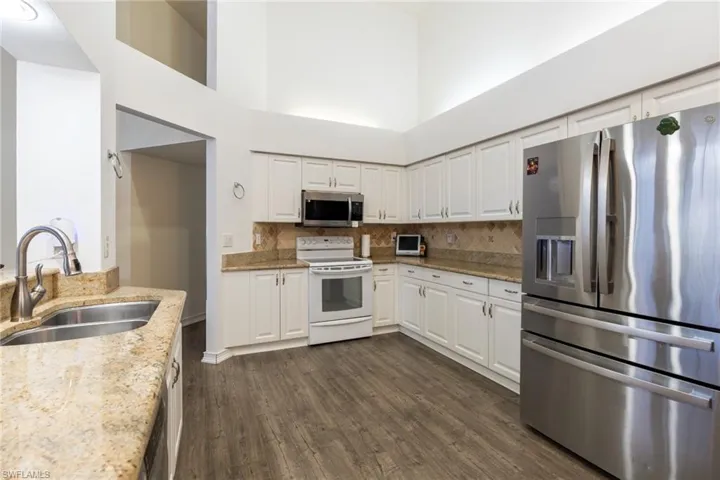 360 Pindo Palm Dr, Naples, Florida 34104