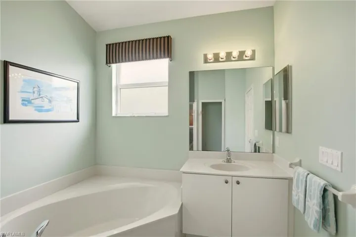 20091  Ballylee  CT, Estero, FL 33928