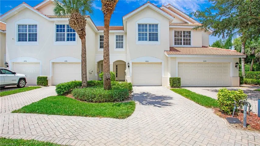 880  Hampton  CIR, Naples, FL 34105