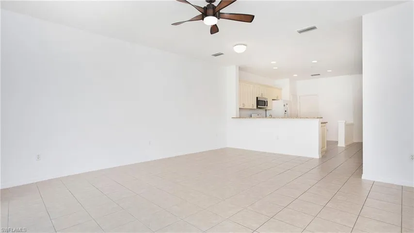 880  Hampton  CIR, Naples, FL 34105