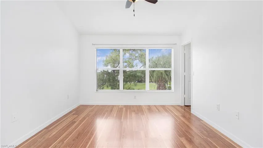 880  Hampton  CIR, Naples, FL 34105