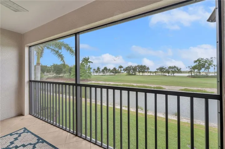 10074 Siesta Bay Dr 9825, Naples, Florida 34120