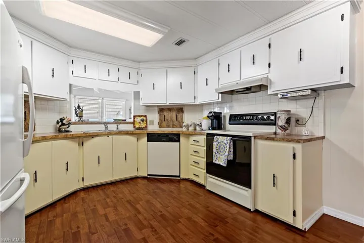 16025  Hibiscus  WAY, North Fort Myers, FL 33903