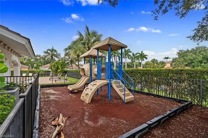 10230 Tin Maple Dr 141, Estero, Florida 33928