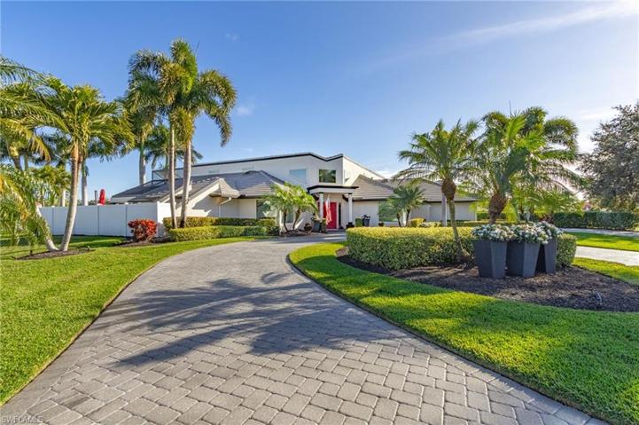 Large circular drive gives you plenty of parking for guests.