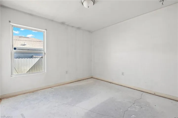 2909 NE 6th  PL, Cape Coral, FL 33909