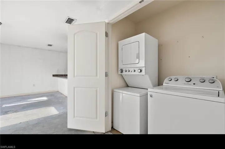 2909 NE 6th  PL, Cape Coral, FL 33909