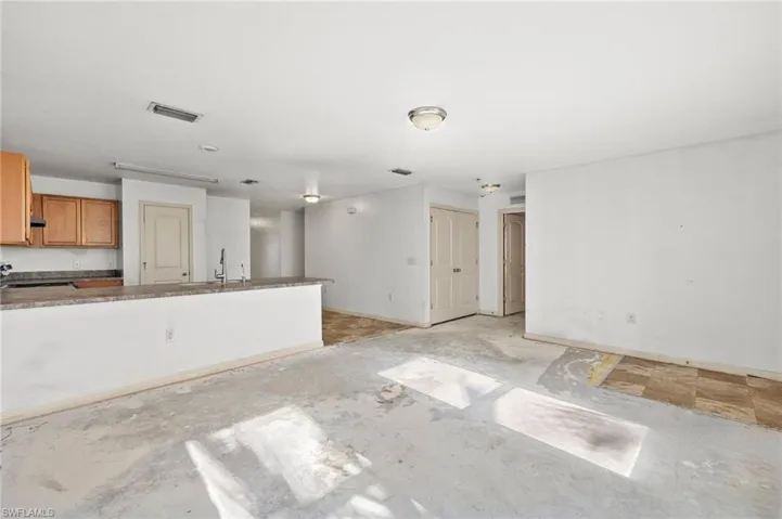 2909 NE 6th  PL, Cape Coral, FL 33909