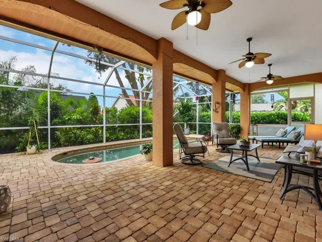 Huge Covered Area On Pool Lanai