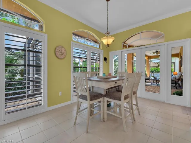 Breakfast Nook