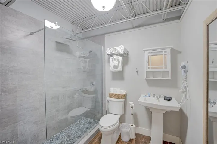 APARTMENT 2