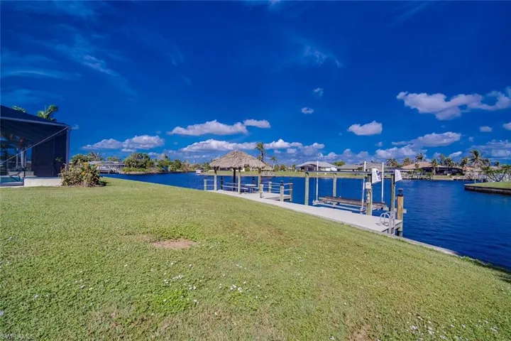 4401 Se 8th Pl, Cape Coral Fl 33904