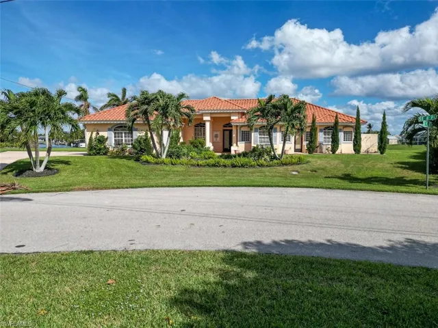 4401 Se 8th Pl, Cape Coral Fl 33904