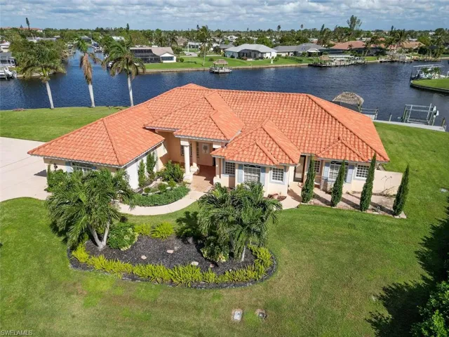 4401 Se 8th Pl, Cape Coral Fl 33904