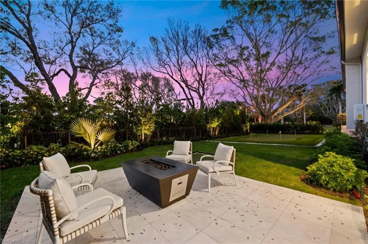 444 Orchid Dr, Naples, Florida 34102