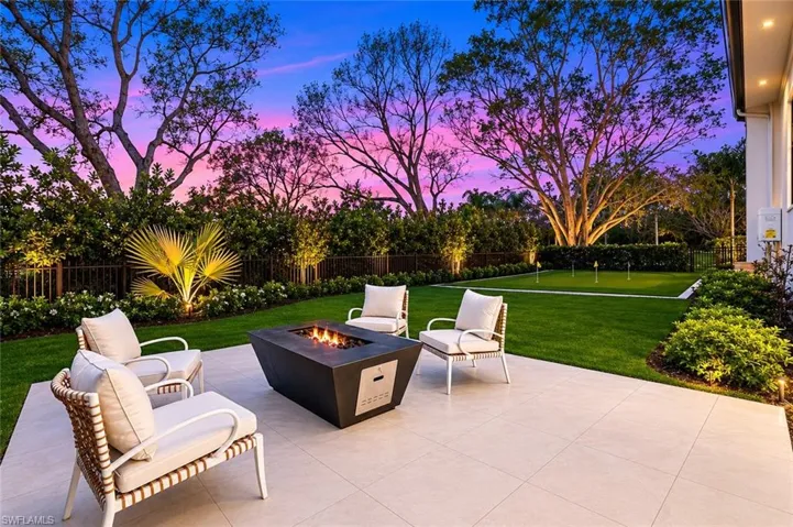 444 Orchid Dr, Naples, Florida 34102
