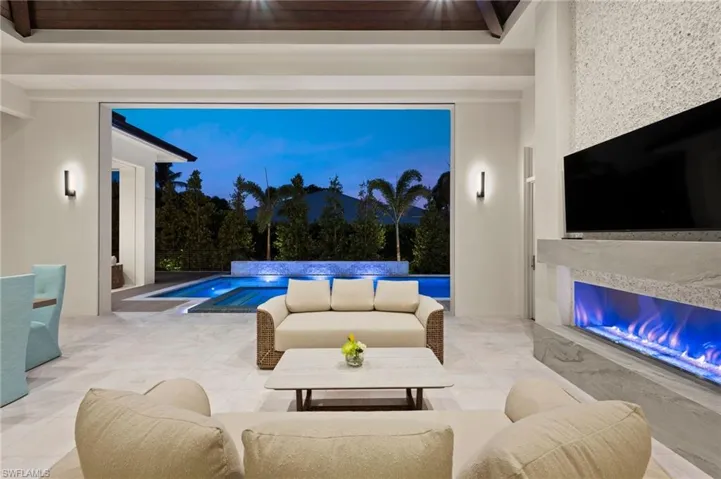 444 Orchid Dr, Naples, Florida 34102