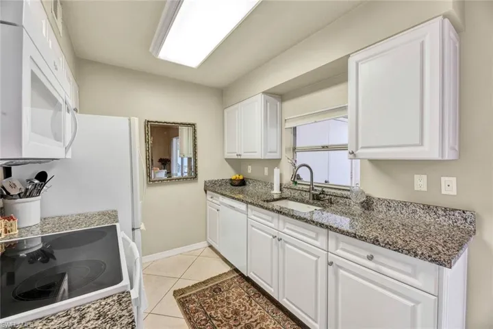 279 Quail Forest Blvd #113 Renovated Kitchen