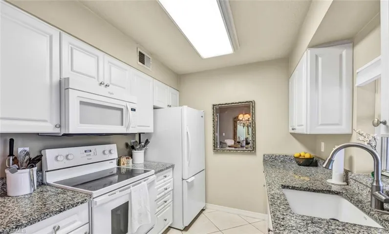 279 Quail Forest Blvd #113