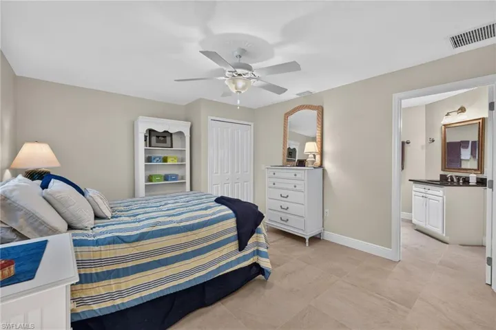 Guest Bedroom with En-Suite